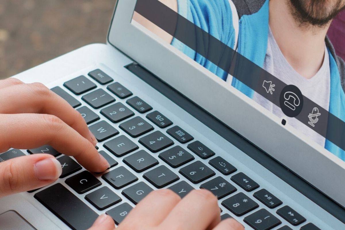 Student using Zoom video chat 